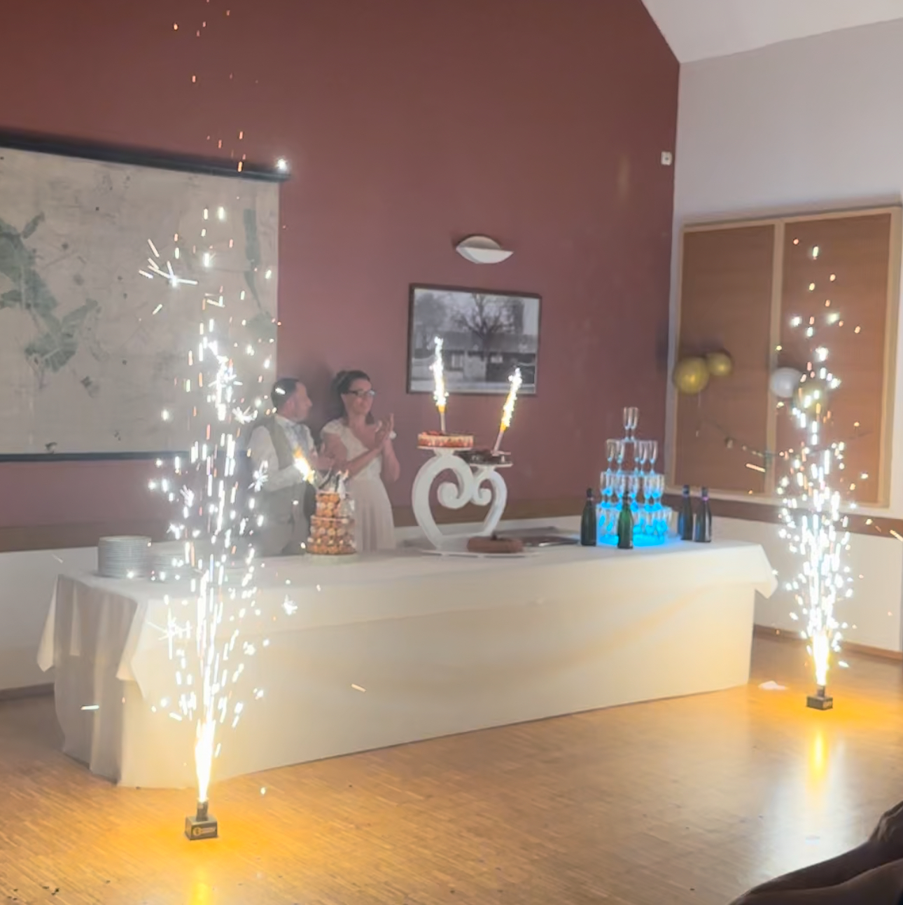 Effets scéniques lumineux lors d’une soirée